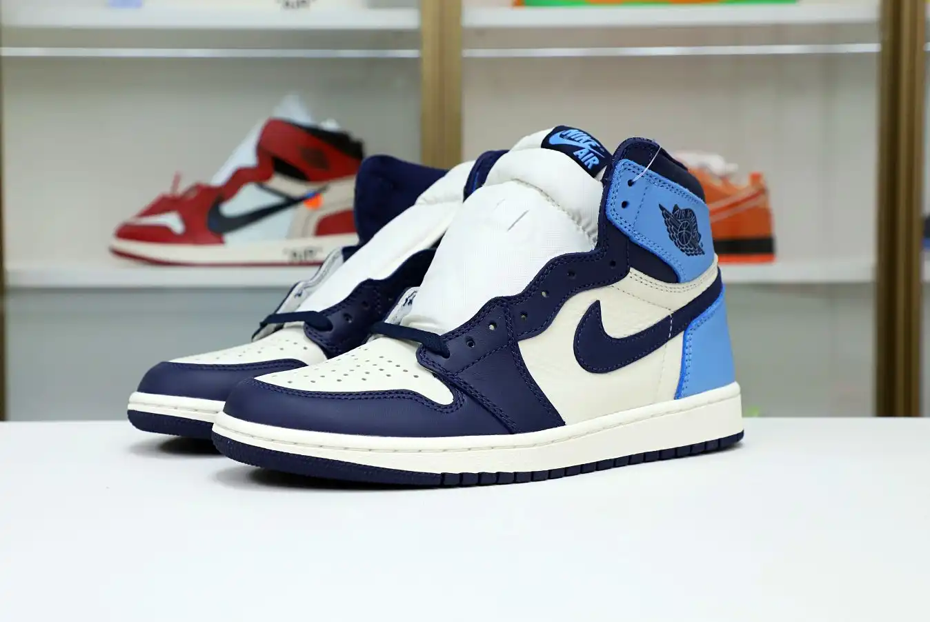 AIR JORDAN 1 RETRO HIGH OG 'OBSIDIAN'
