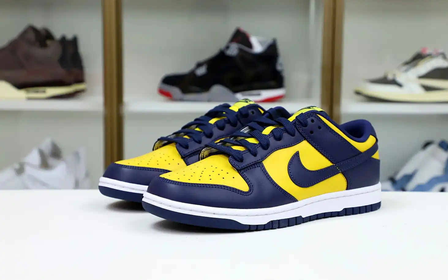 hype DUNK LOW 'MICHIGAN' 2021