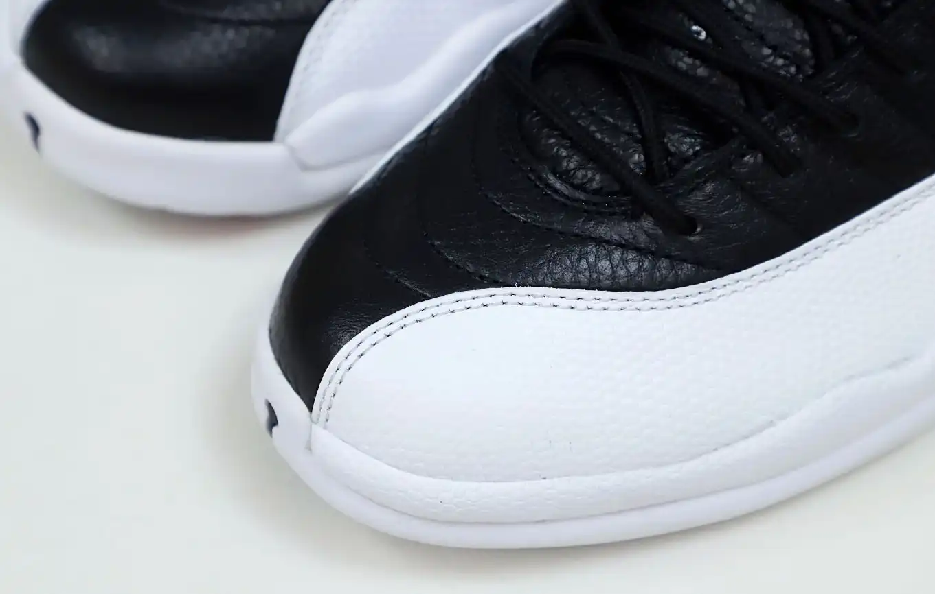 AIR JORDAN 12 RETRO PLAYOFFS 2022