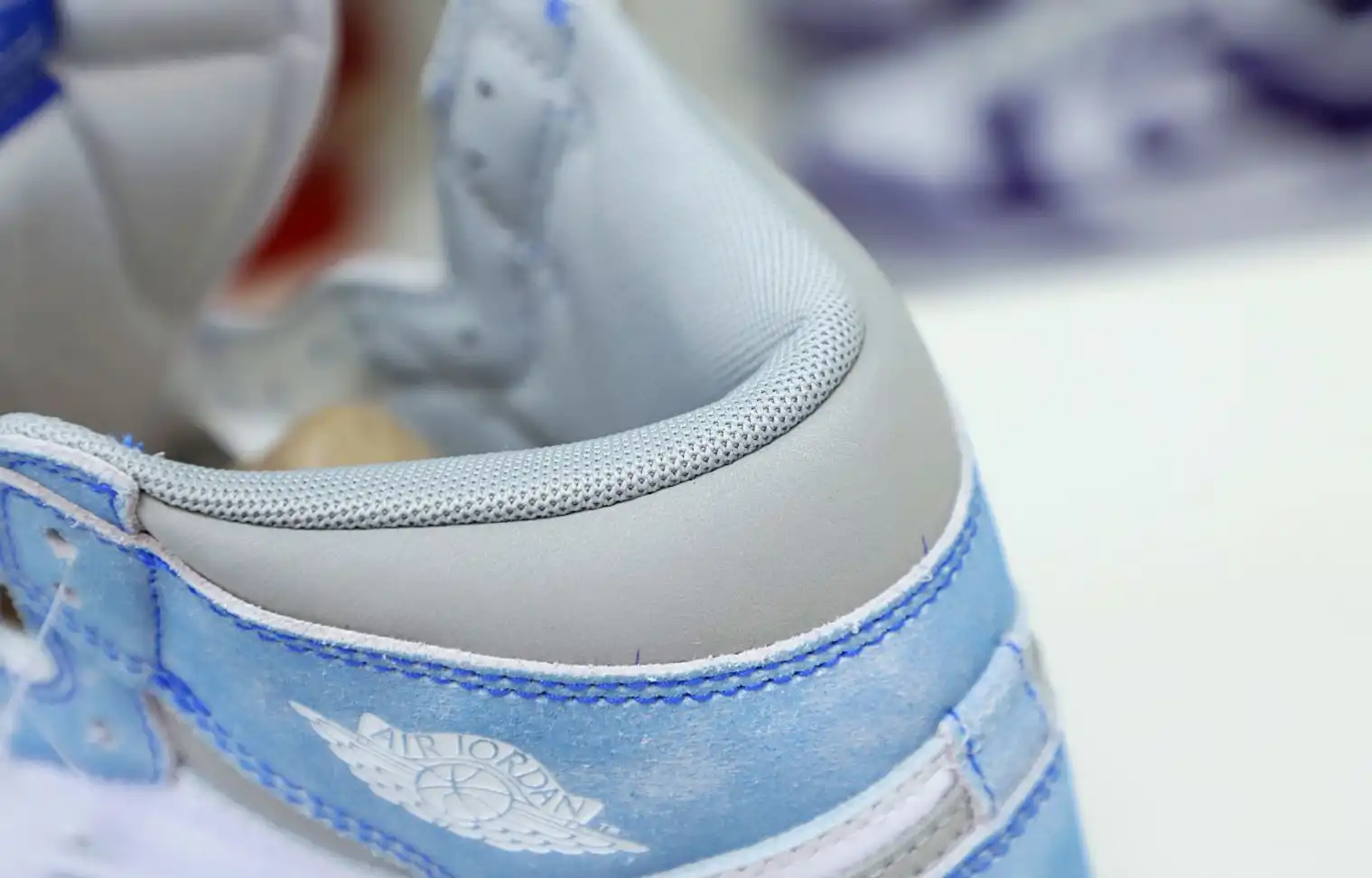 AIR JORDAN 1 RETRO HIGH OG 'HYPER ROYAL'