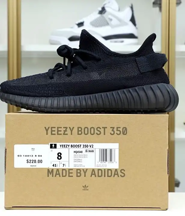 hype YEEZY BOOST 350 V2 ONYX