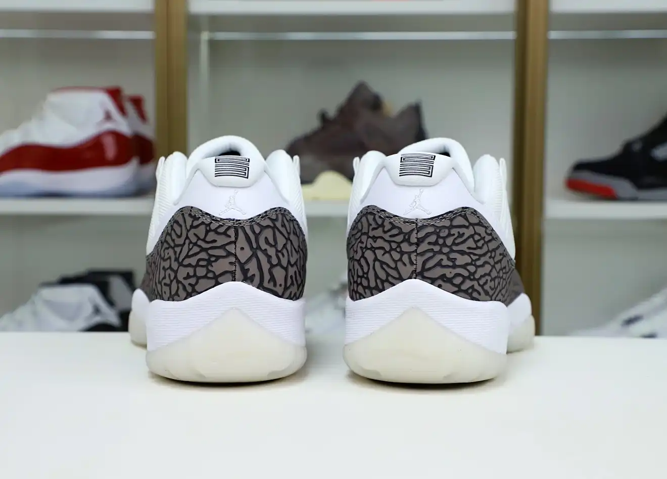 Air Jordan 11