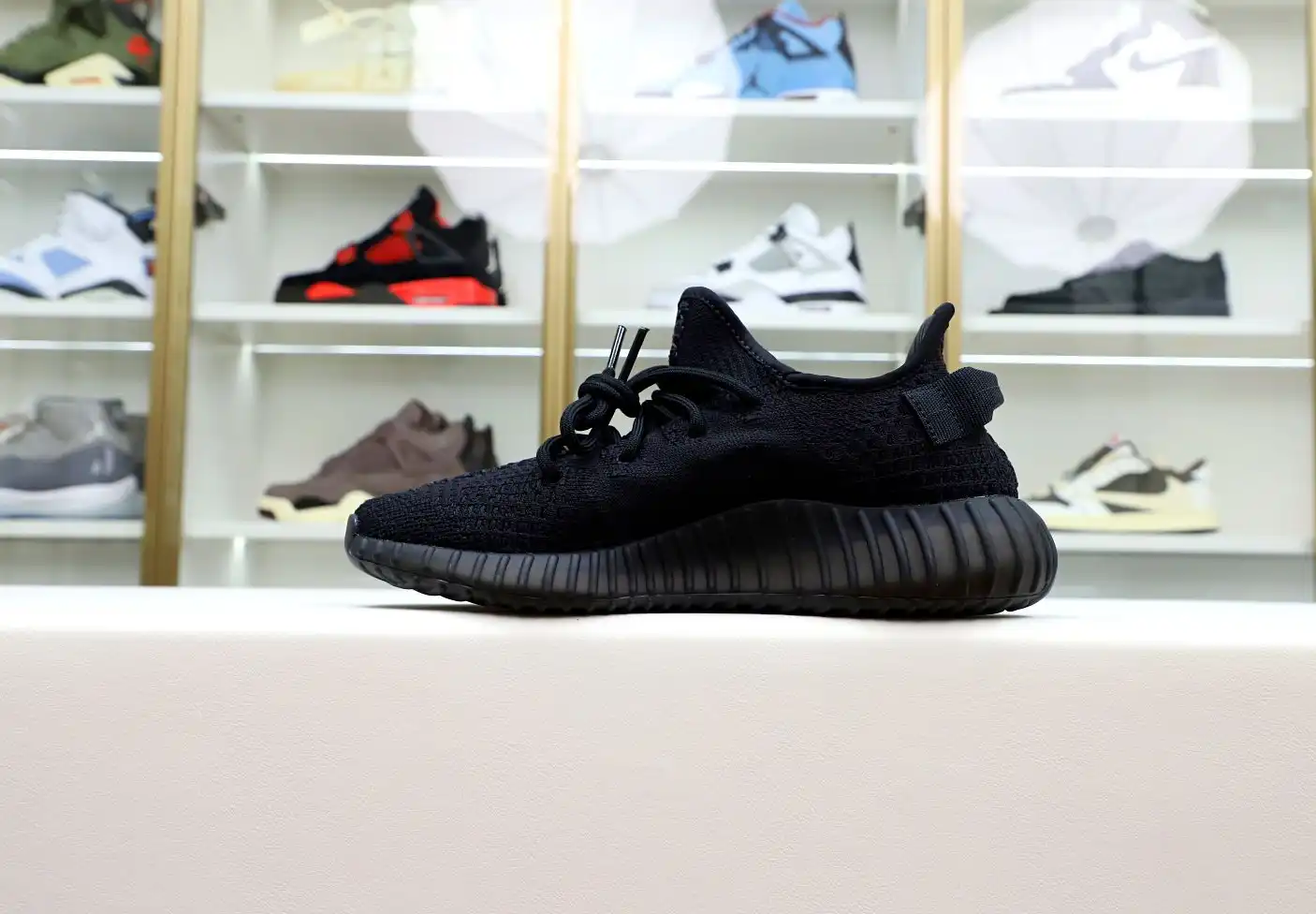 hype YEEZY BOOST 350 V2 ONYX