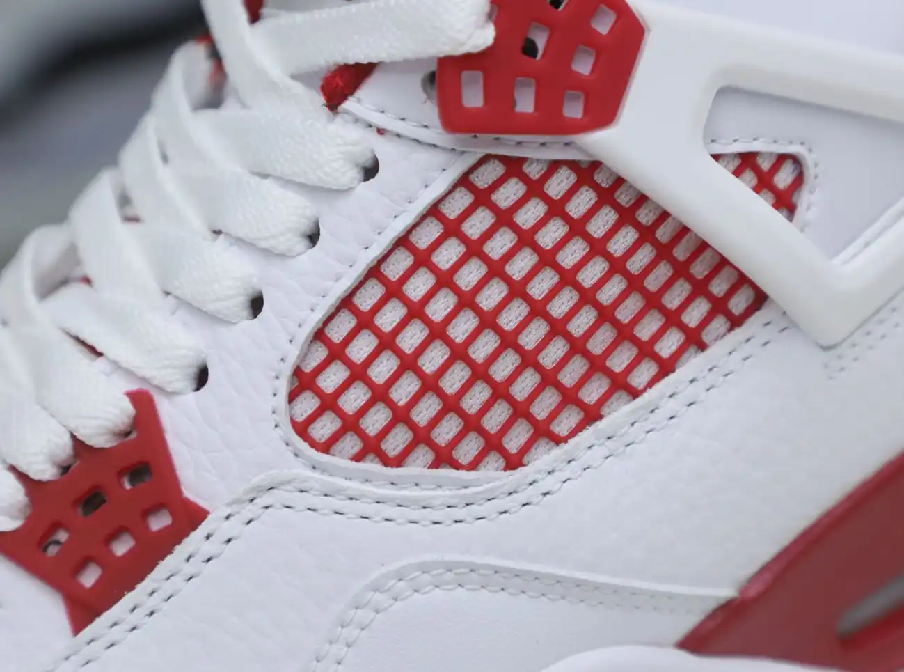 AIR JORDAN4 RETRO ALTERNATE 89