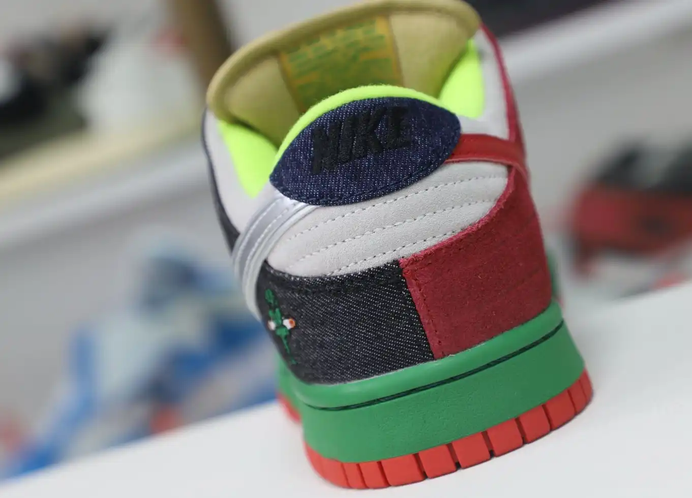 hype Nike Dunk SB Lowwhat the dunk