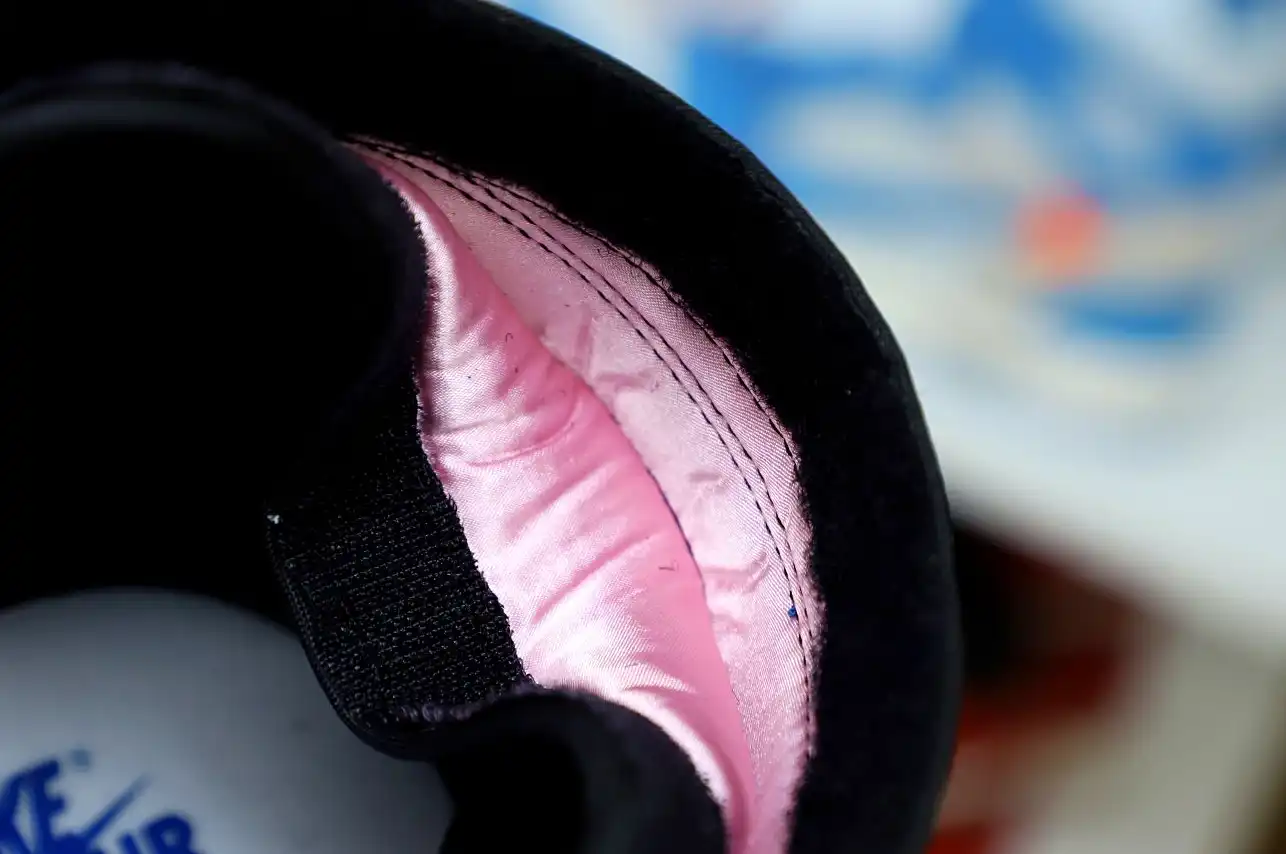 FRAGMENT DESIGN X TRAVIS SCOTT X AIR JORDAN 1 RETRO HIGH