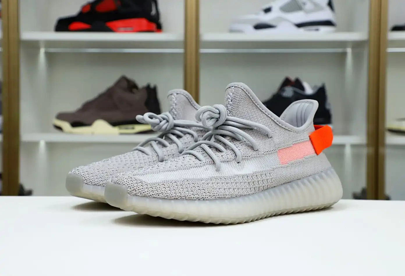 hype Yeezy Boost 350 V2 “Tail