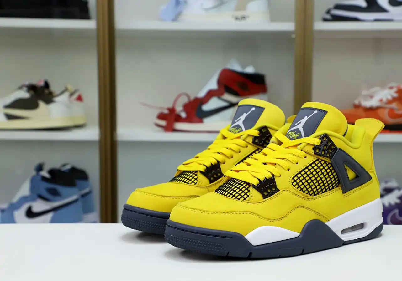 AIR JORDAN AIR JORDAN 4 RETRO 'LIGHTNING' 2021