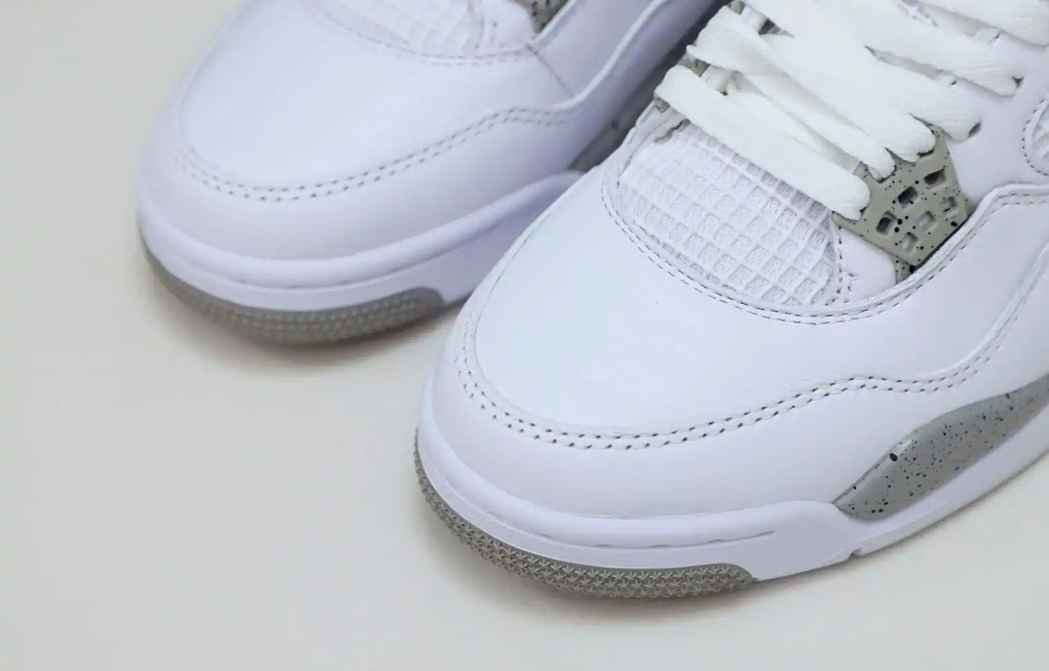 AIR JORDAN 4 RETRO 'WHITE OREO'