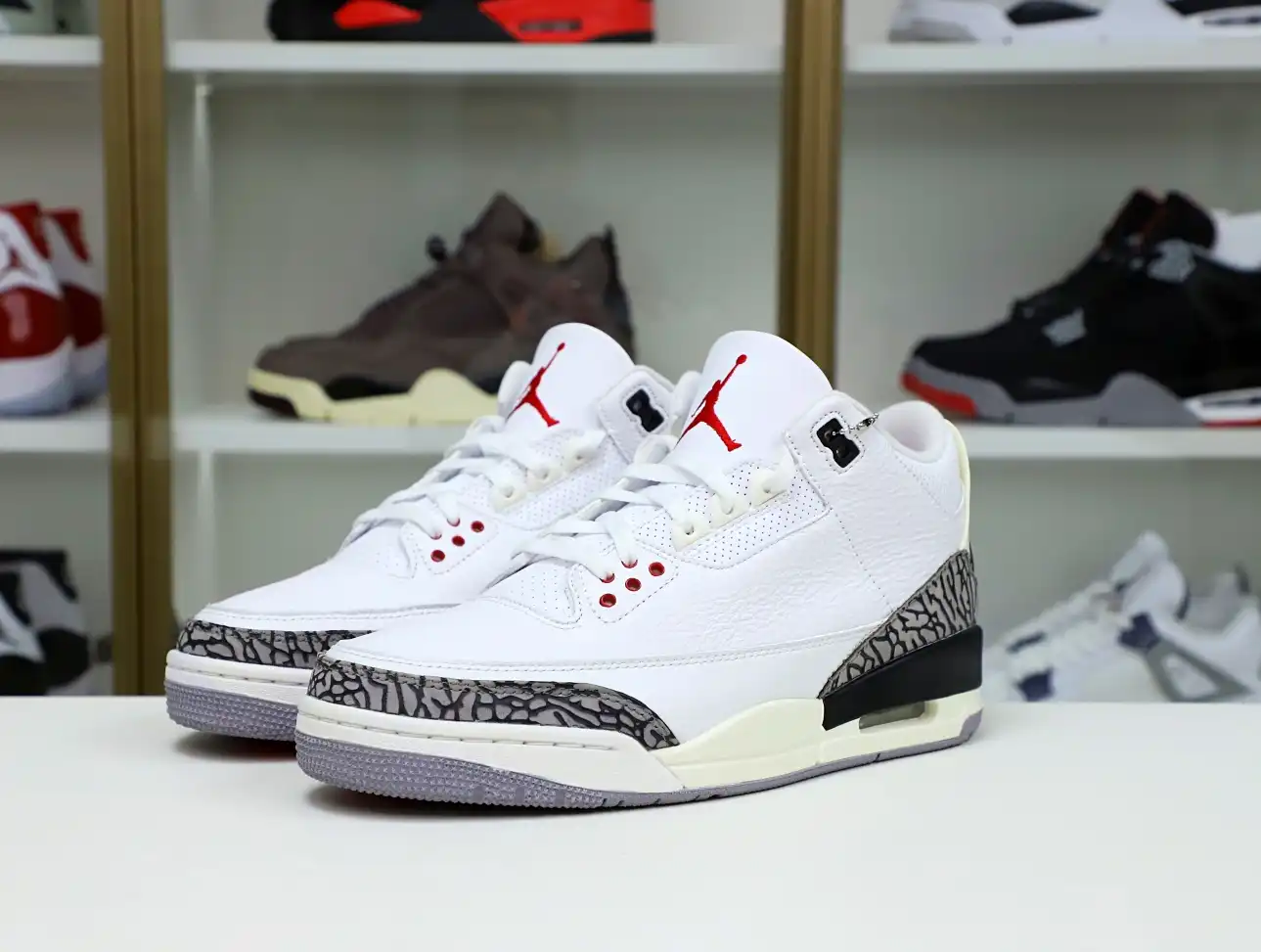 AIR JORDAN 3 