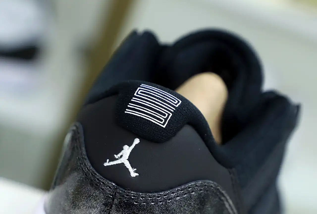 Jordan Air Jordan 11 retro low barons