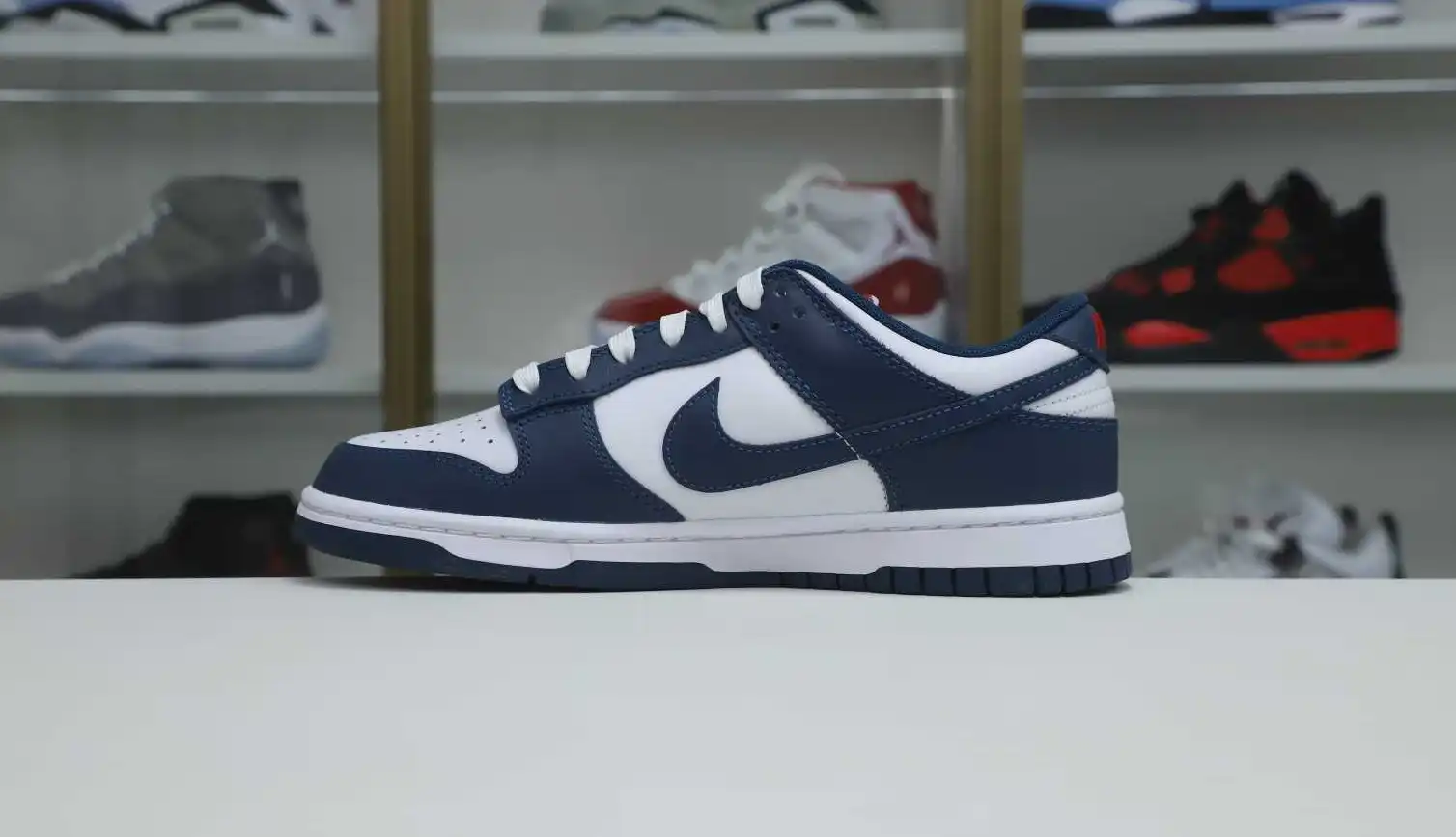 hype Nike Dunk Low Retro 