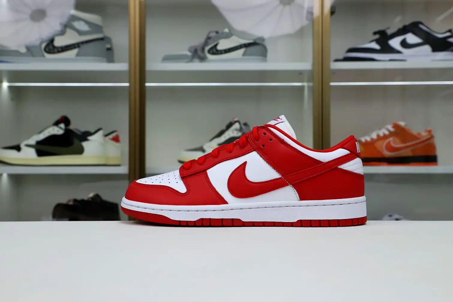 hype DUNK LOW SP RED