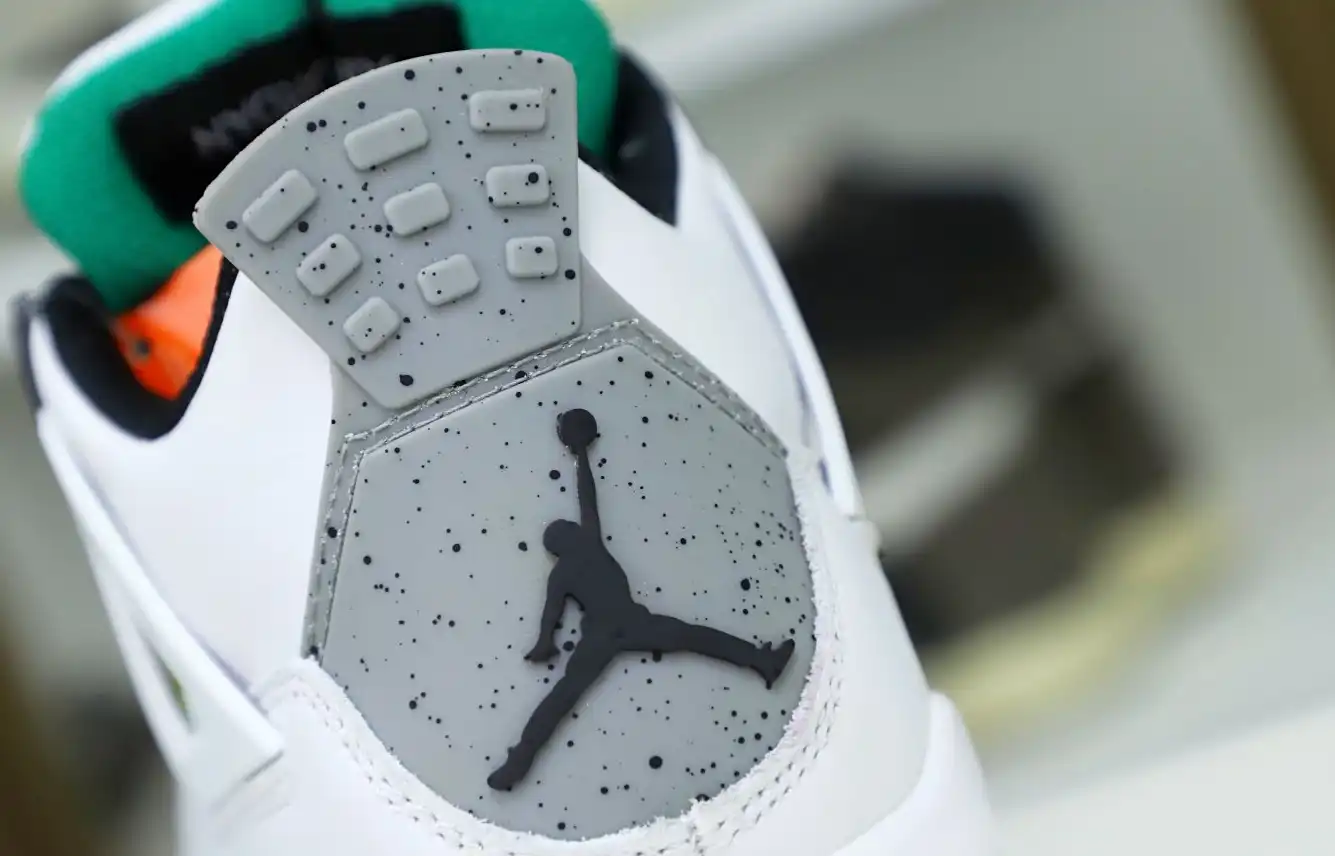 WMNS AIR JORDAN 4 RETRO 'RAST