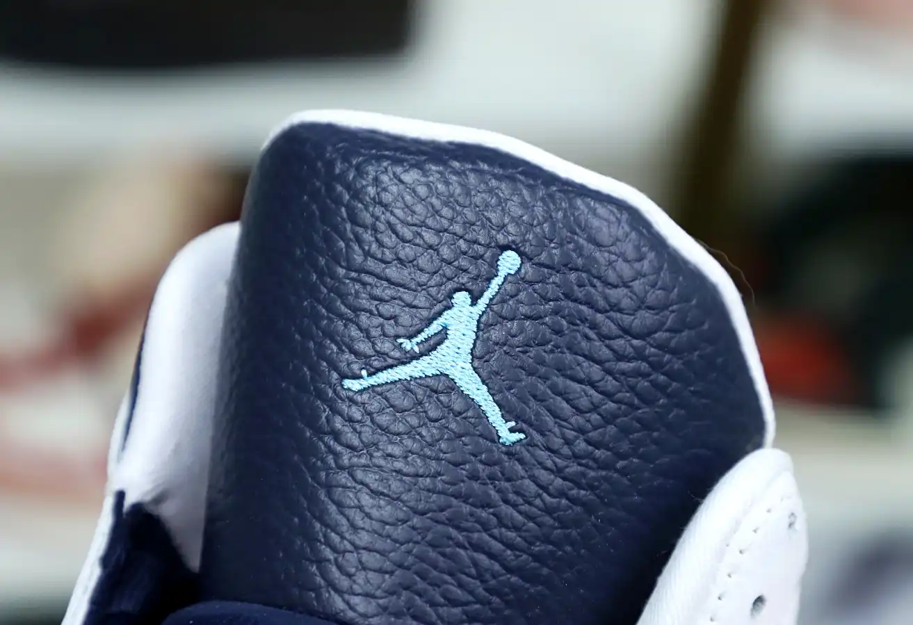 AIR JORDAN 13 RETRO WHITE OBSIDIAN POWDER BLUE 414571-144