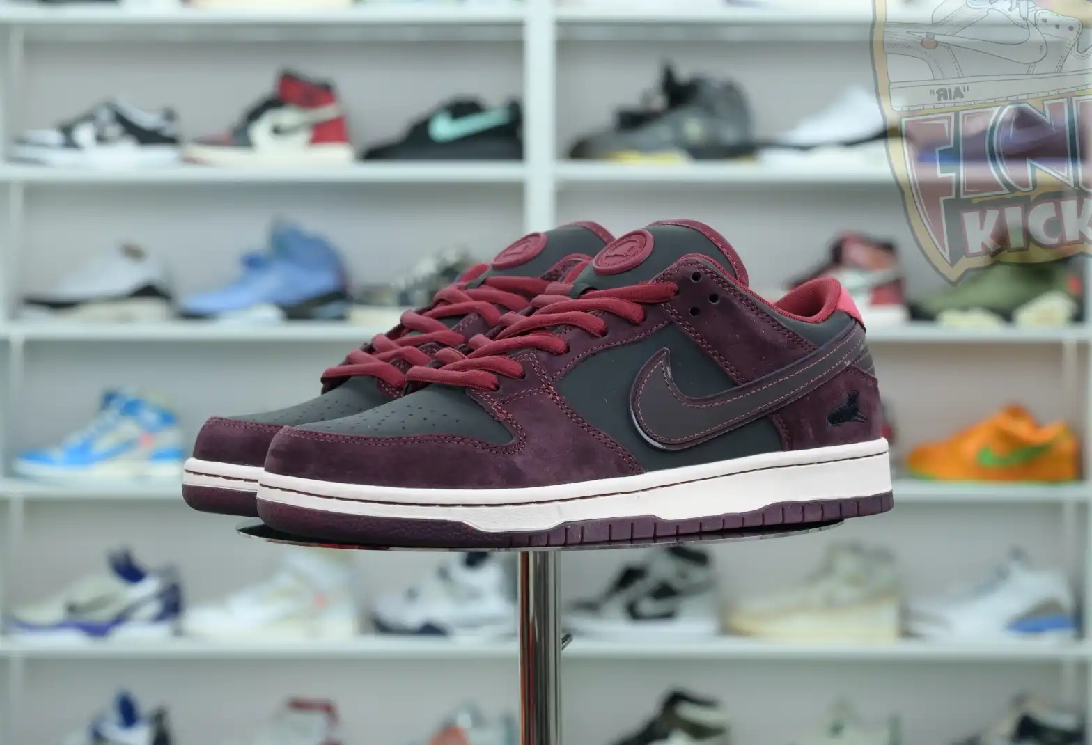 hype RIOT Skateshop x Nike SB Dunk Low