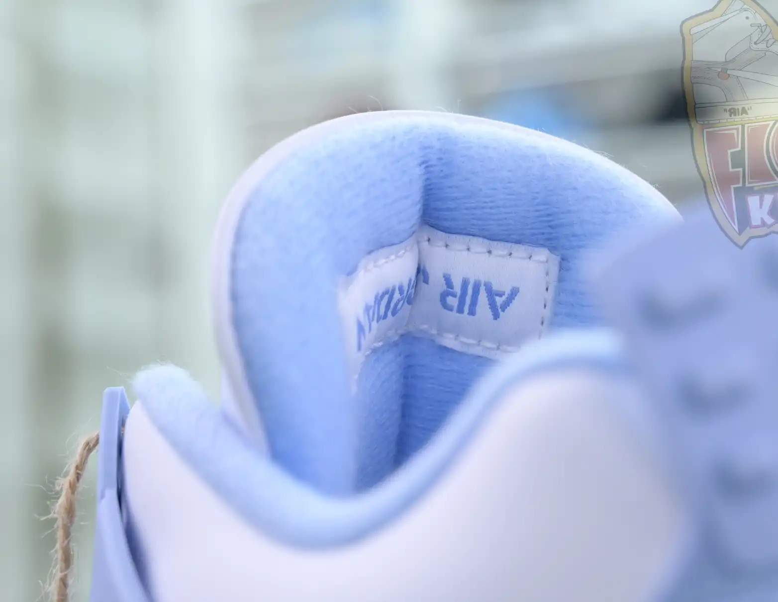 Jordan Air Jordan 4“ALUMINUM”