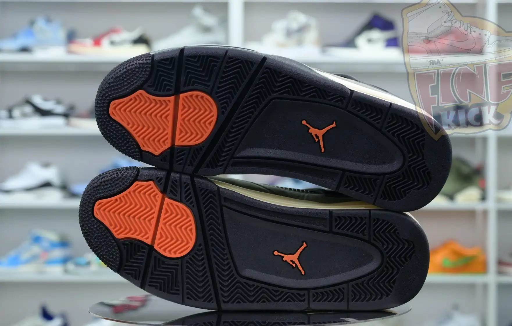 UNDEFEATED x Jordan Air Jordan 4 Retro UNDFTD