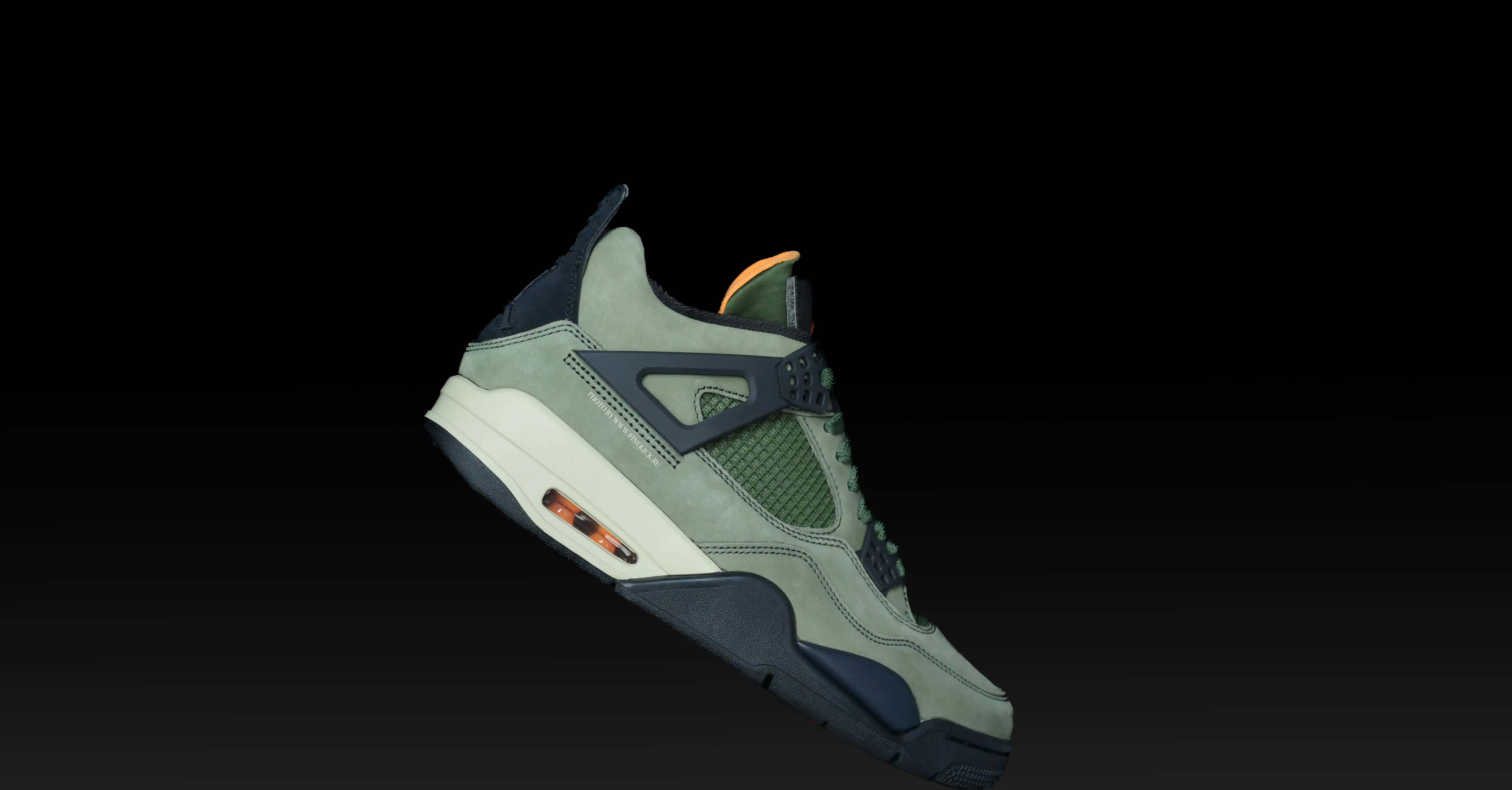 UNDEFEATED x Jordan Air Jordan 4 Retro UNDFTD