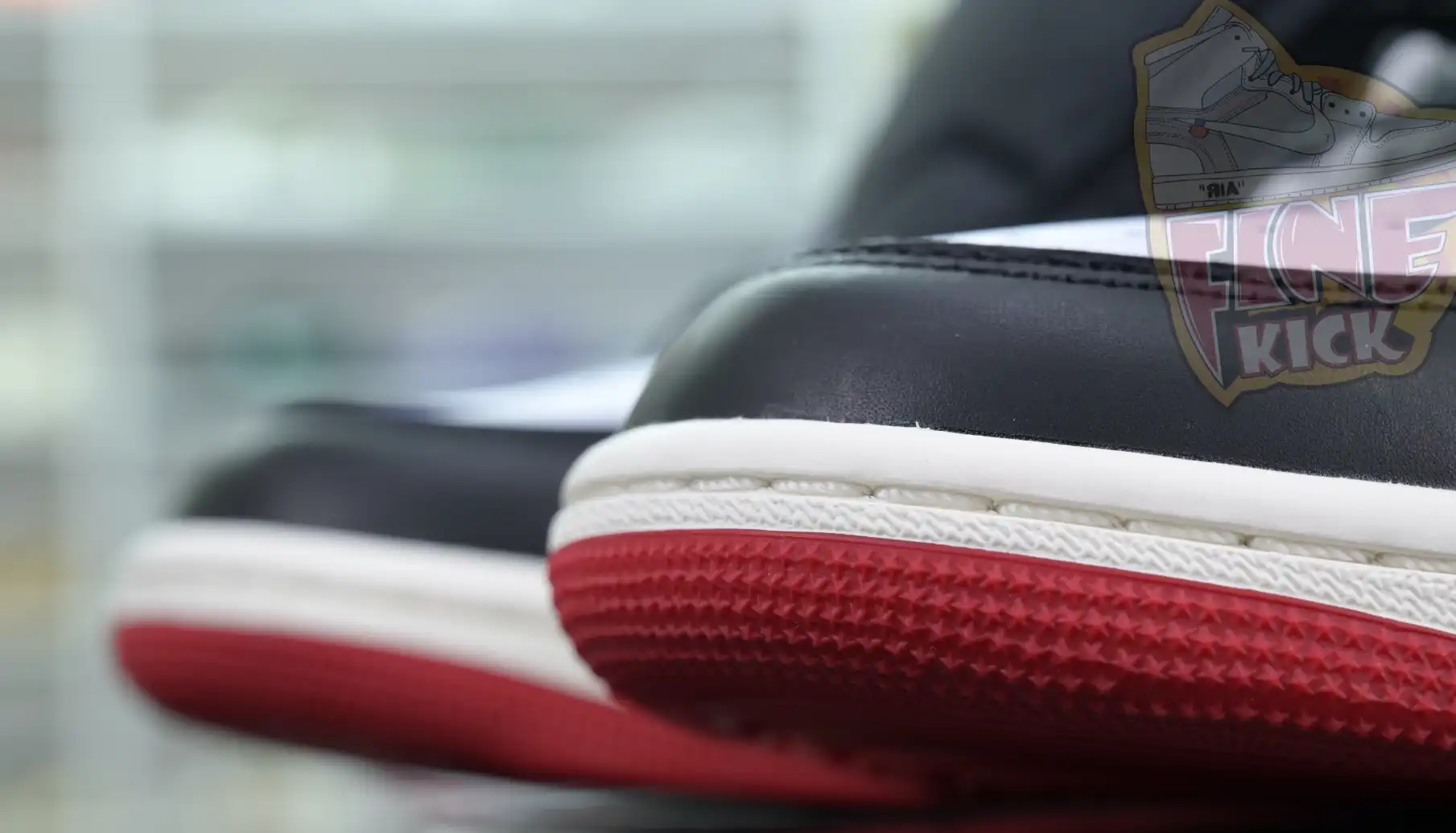 Jordan Air Jordan 1High OG“Black Toe Reimagined”