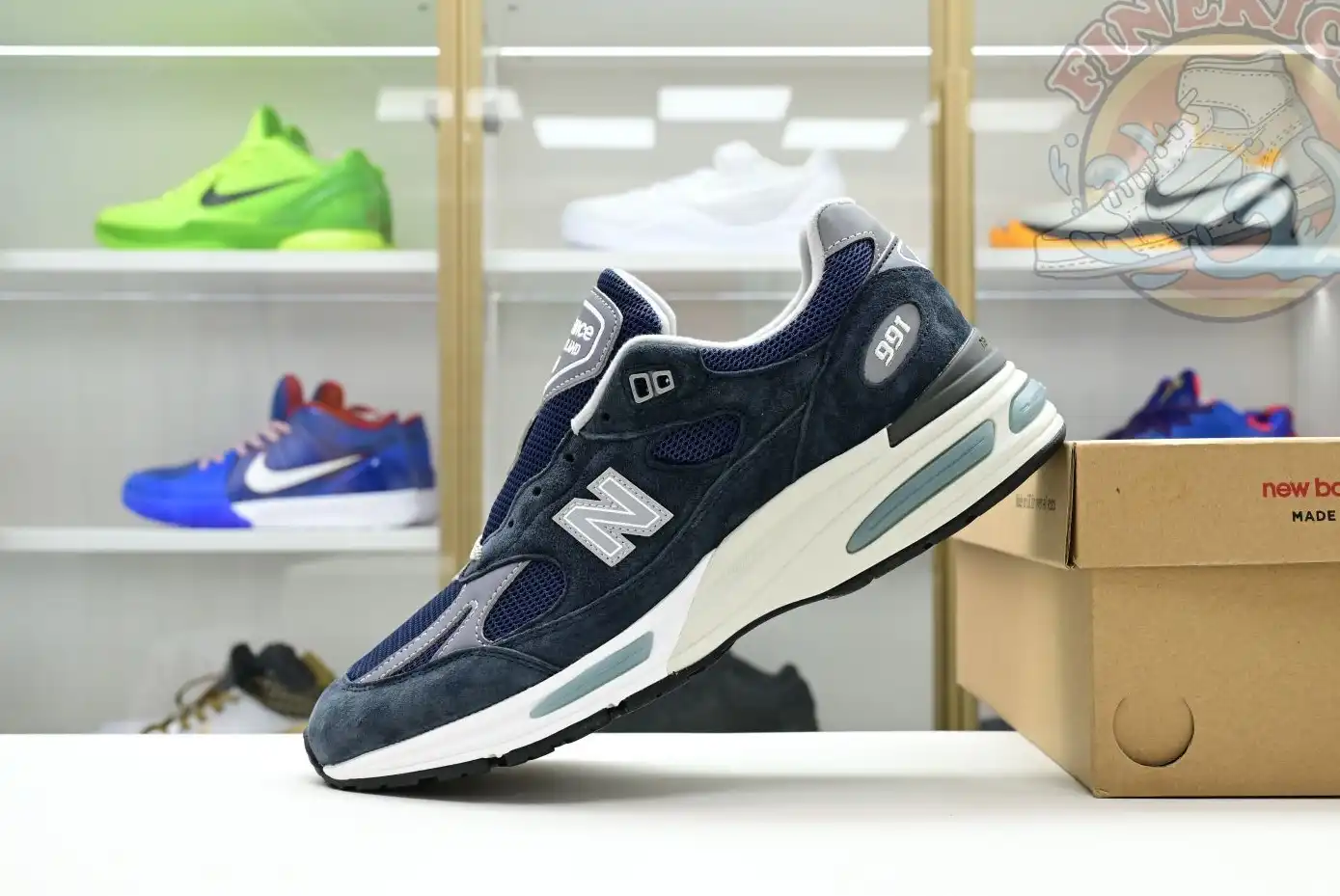 hype New Balance NB 991v2