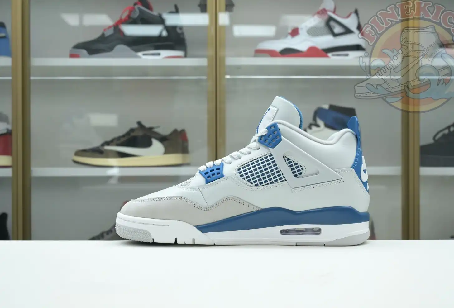 Air Jordan 4 