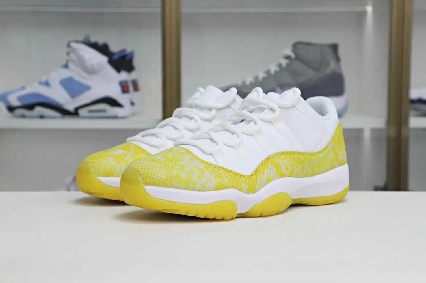 Air Jordan 11 Retro Low