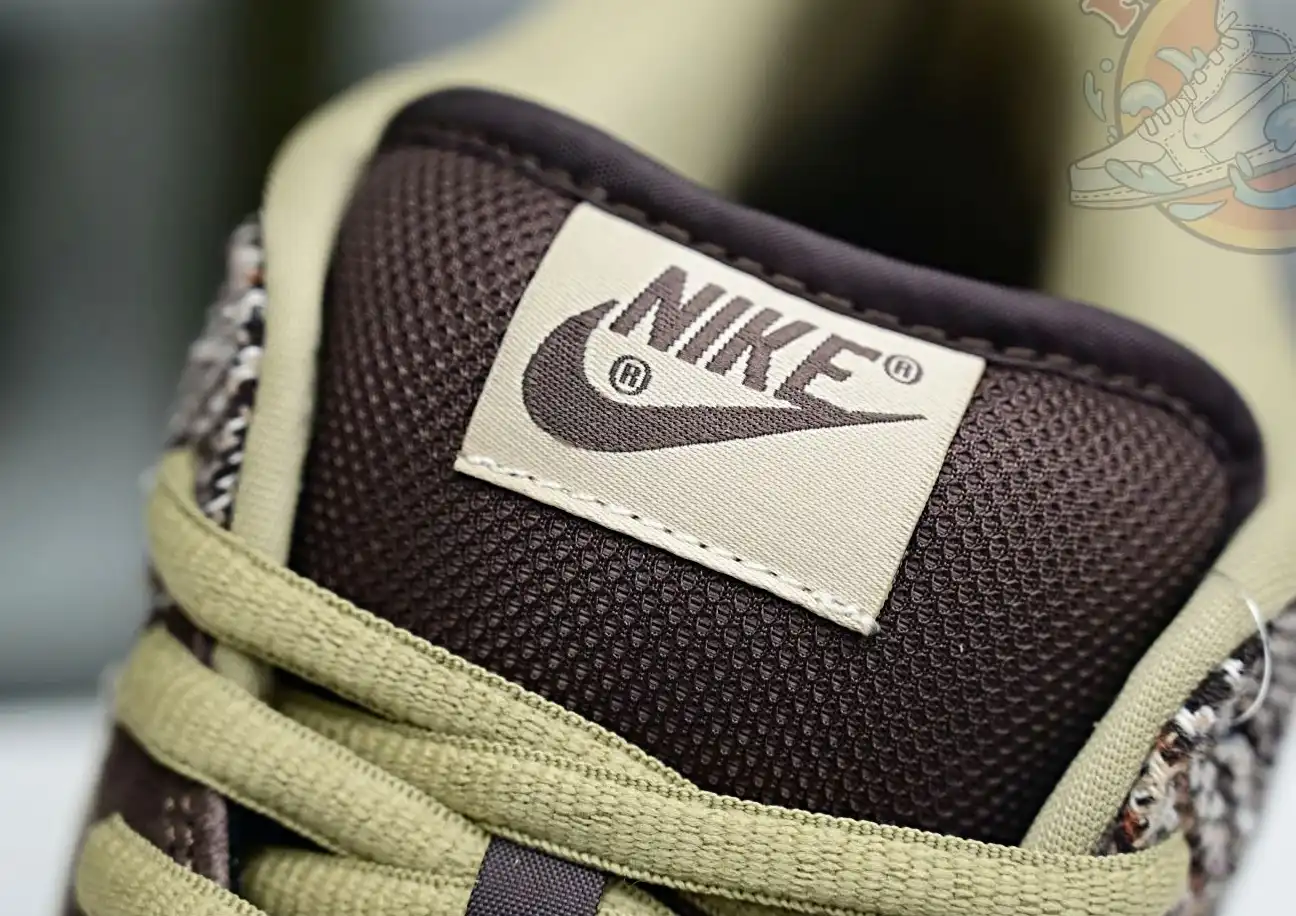 hype Nike Dunk SB Low Tweed