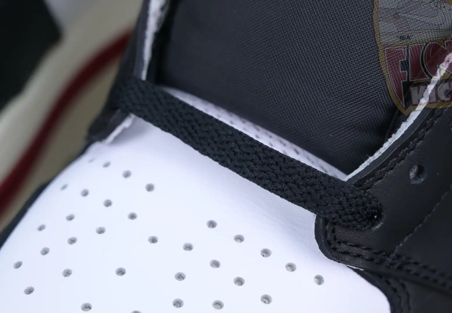 Jordan Air Jordan 1High OG“Black Toe Reimagined”