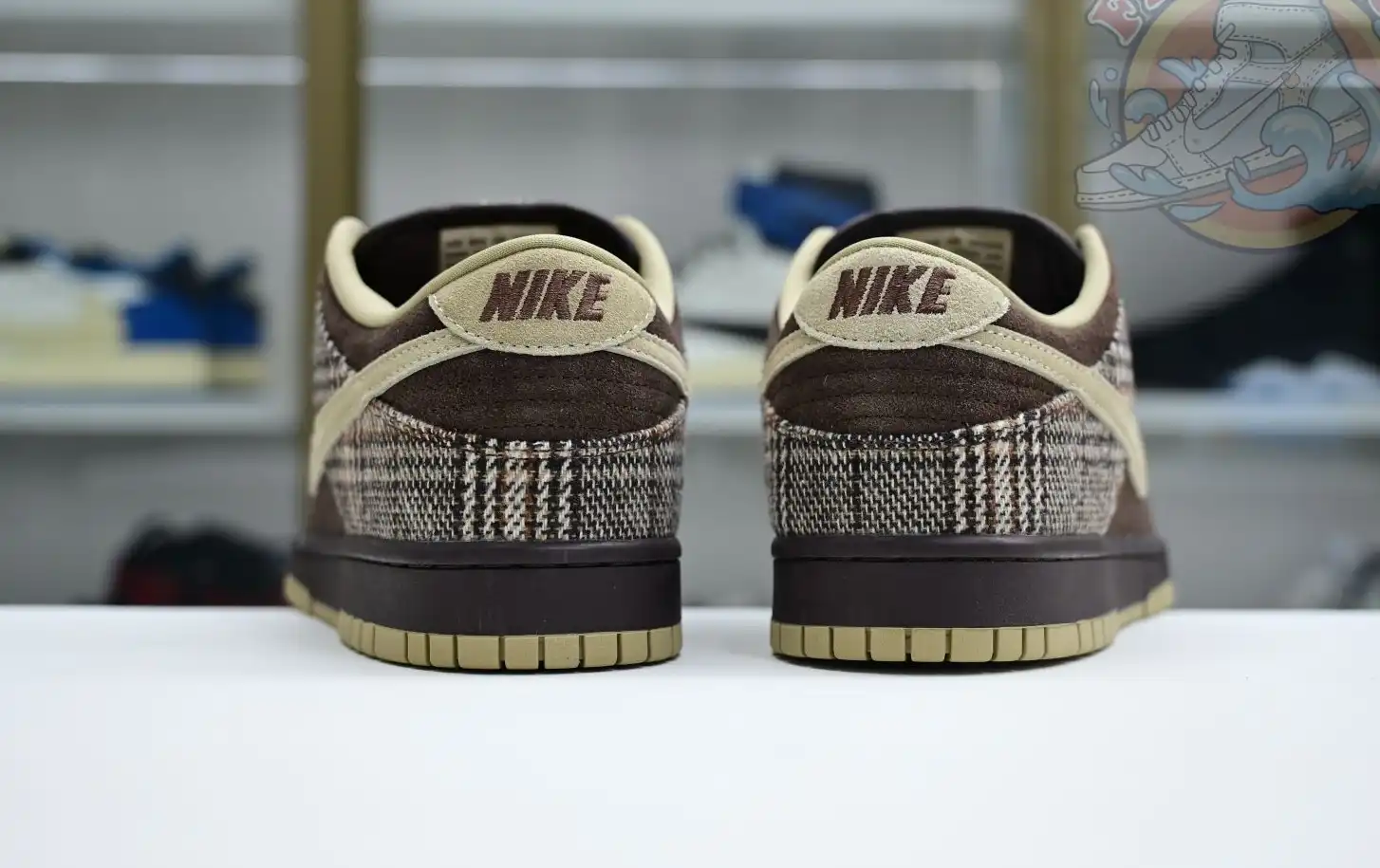 hype Nike Dunk SB Low Tweed