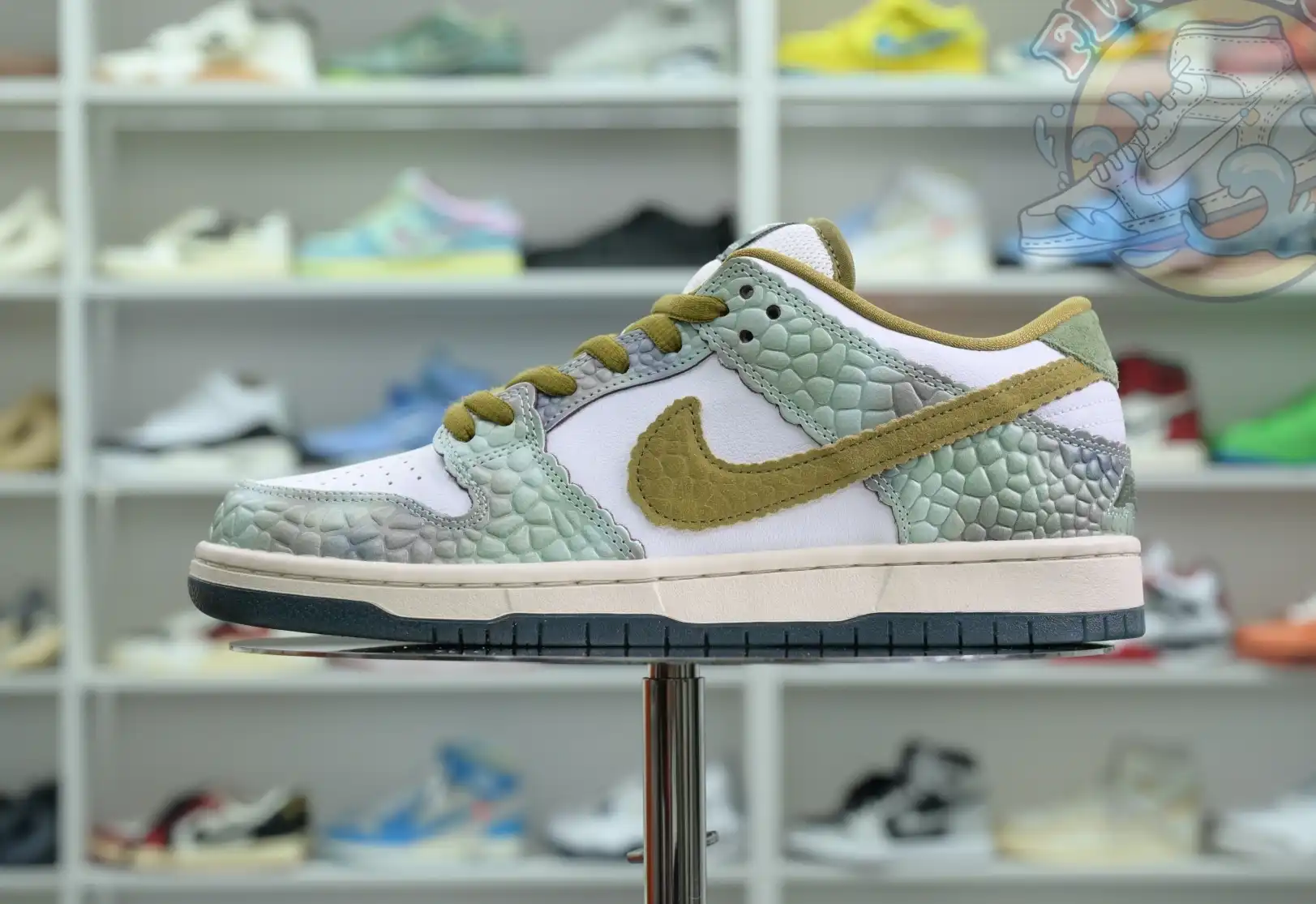 hype Alexis Sablone x Nike Dunk SB Low