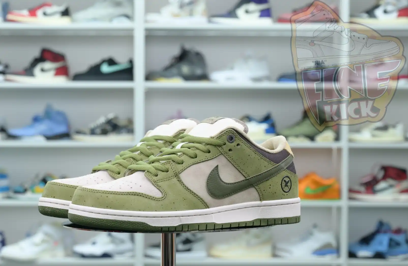 hype Yuto Horigome x Nike Dunk SB Asparagus