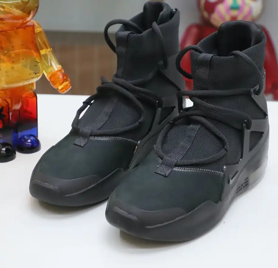 hype Nike Air Fear of God 1 triple black