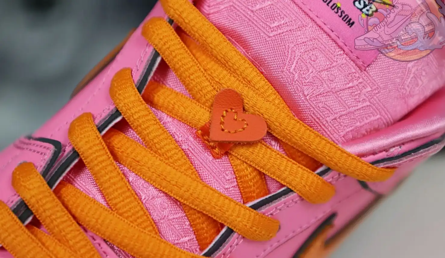 hype The Powerpuff Girls x Nike Dunk SB Low