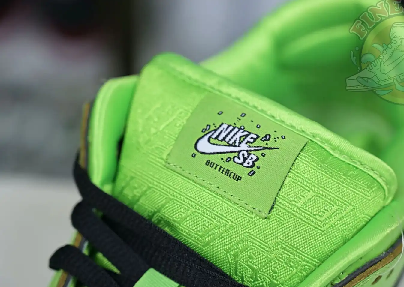 hype The Powerpuff Girls x Nike Dunk SB Low