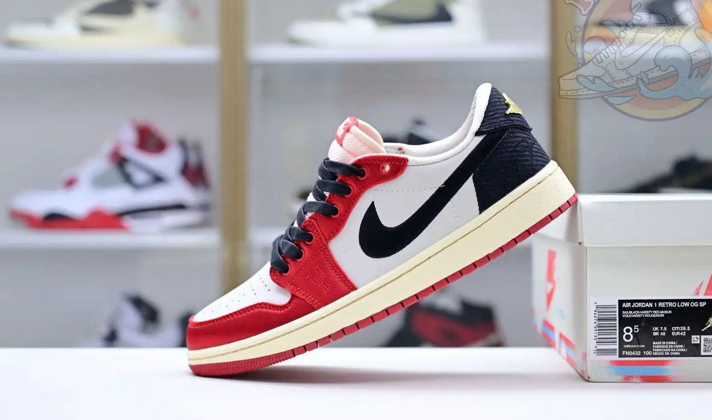 Trophy Room x Jordan Air Jordan 1 Low OG “Away”