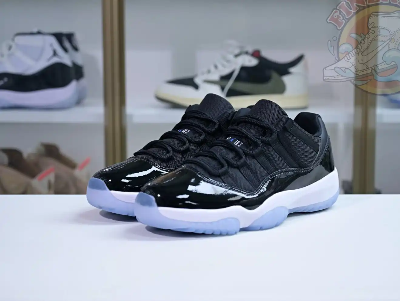 Air Jordan 11 Low 