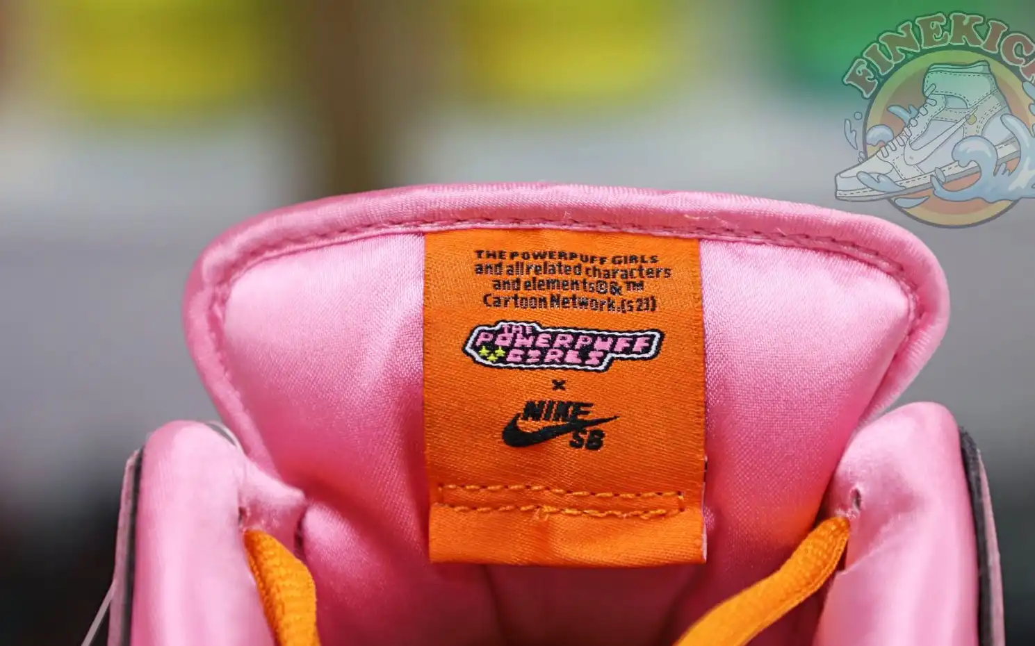 hype The Powerpuff Girls x Nike Dunk SB Low