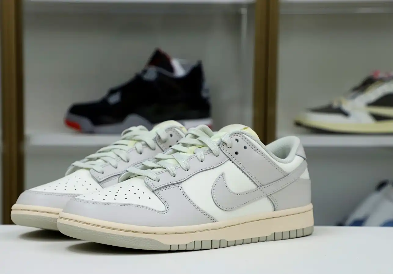 hype Nike Dunk Lowlight bone