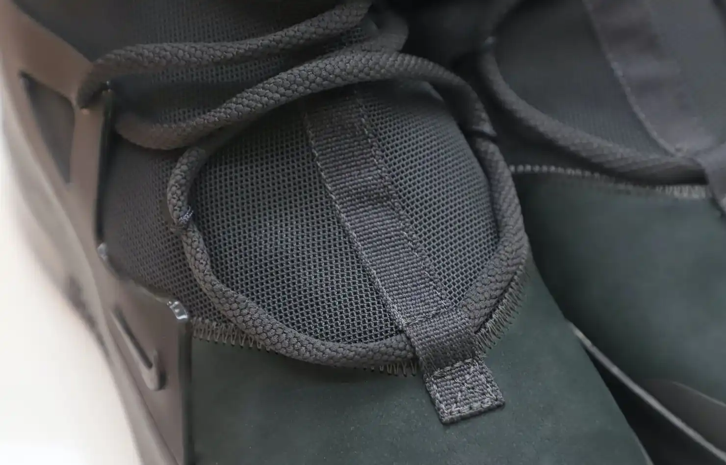 hype Nike Air Fear of God 1 triple black