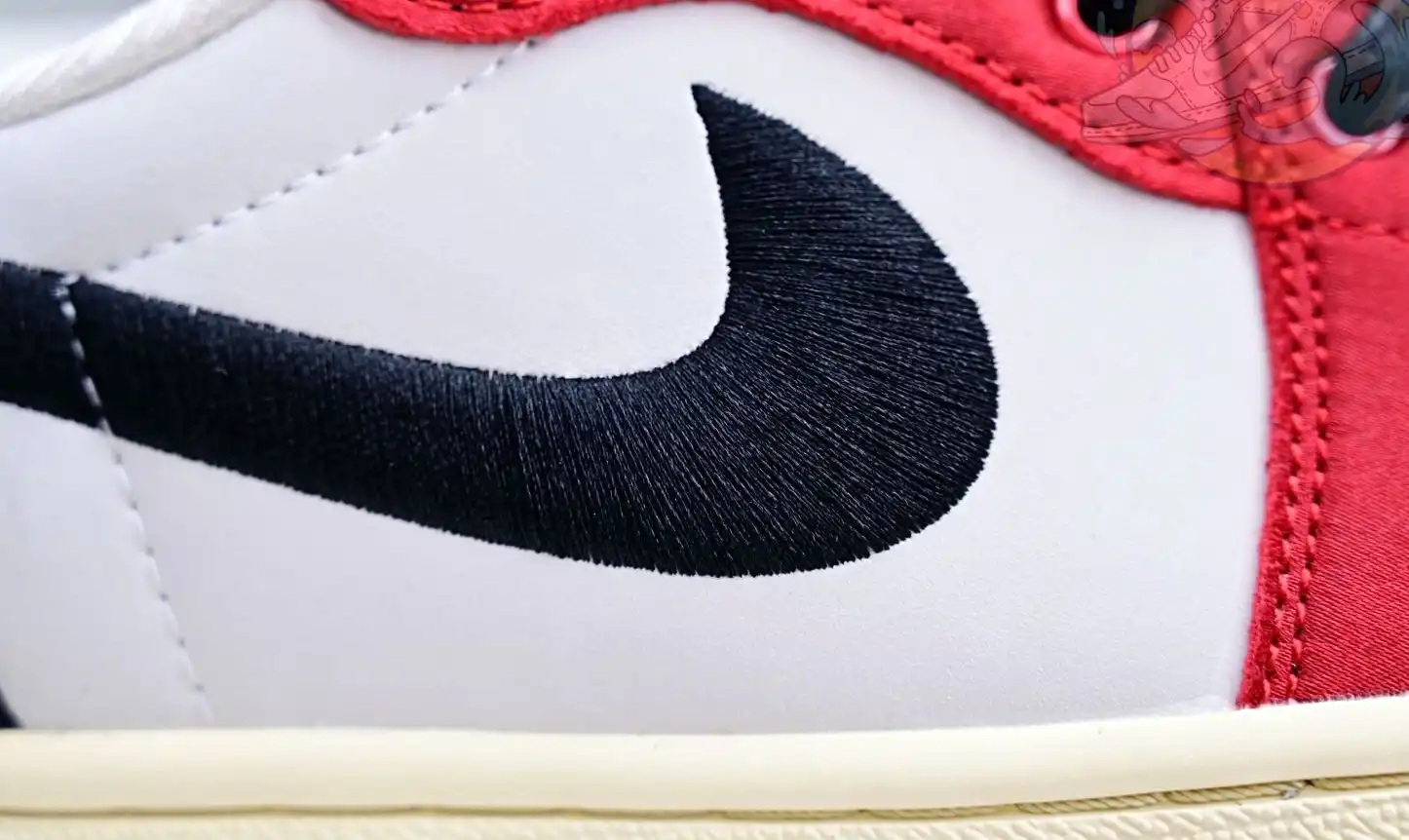 Trophy Room x Jordan Air Jordan 1 Low OG “Away”