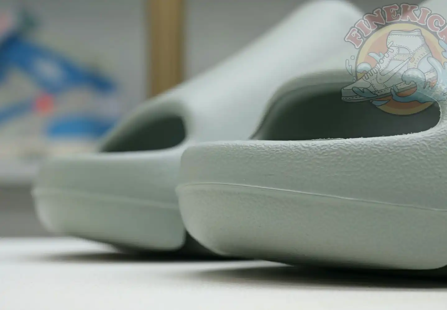 hype adidas originals Yeezy Slide Salt