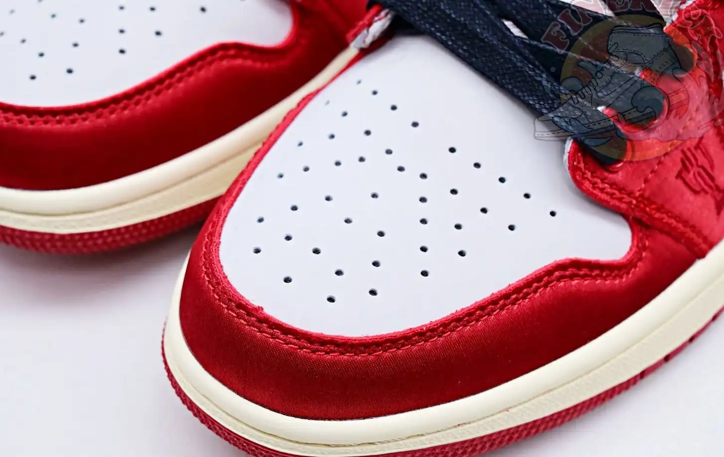 Trophy Room x Jordan Air Jordan 1 Low OG “Away”