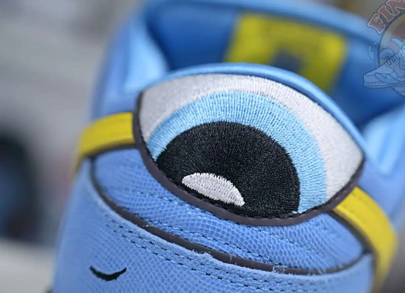 hype The Powerpuff Girls x Nike Dunk SB Low