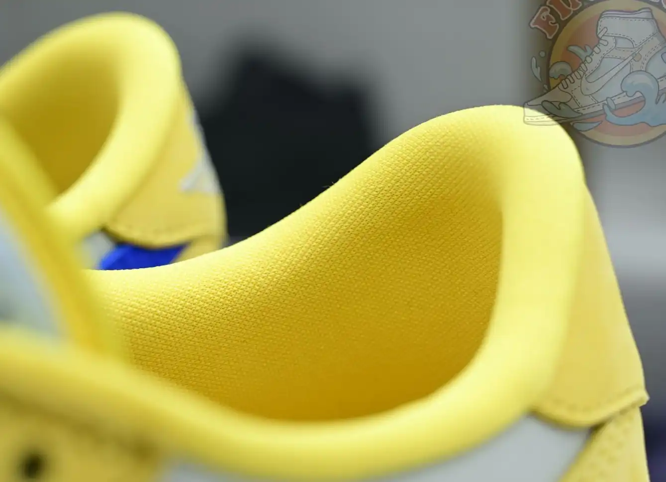 Travis Scott x Jordan Air Jordan 1Low Canary