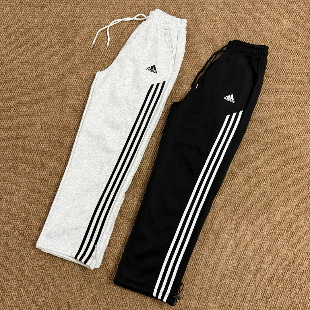 Timeless Adidas Trousers 6821