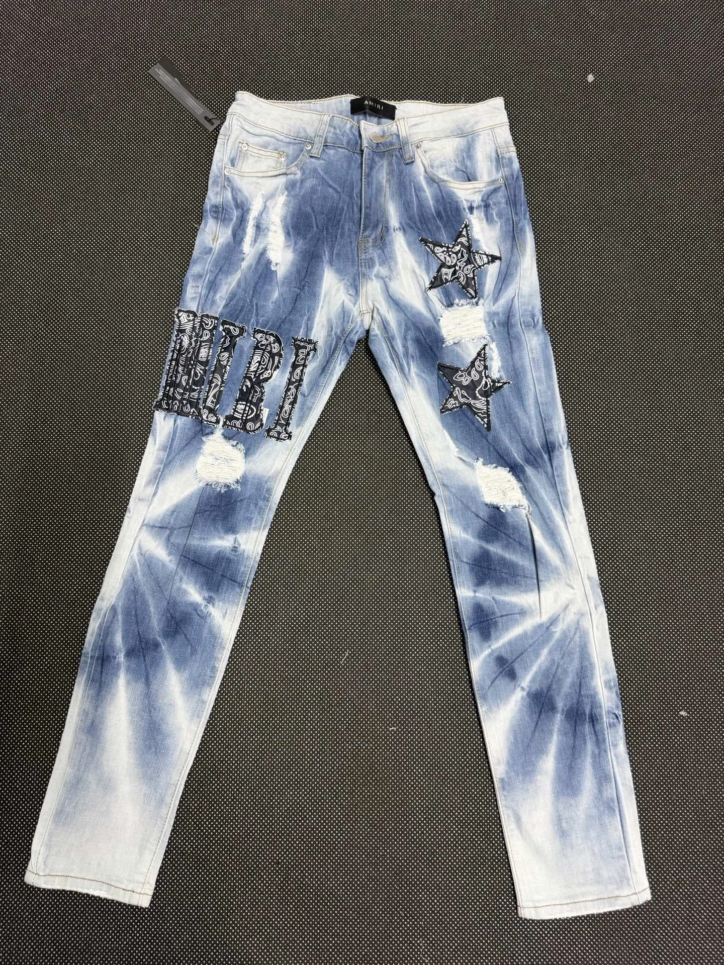 Sophisticated Ami Jeans 6058