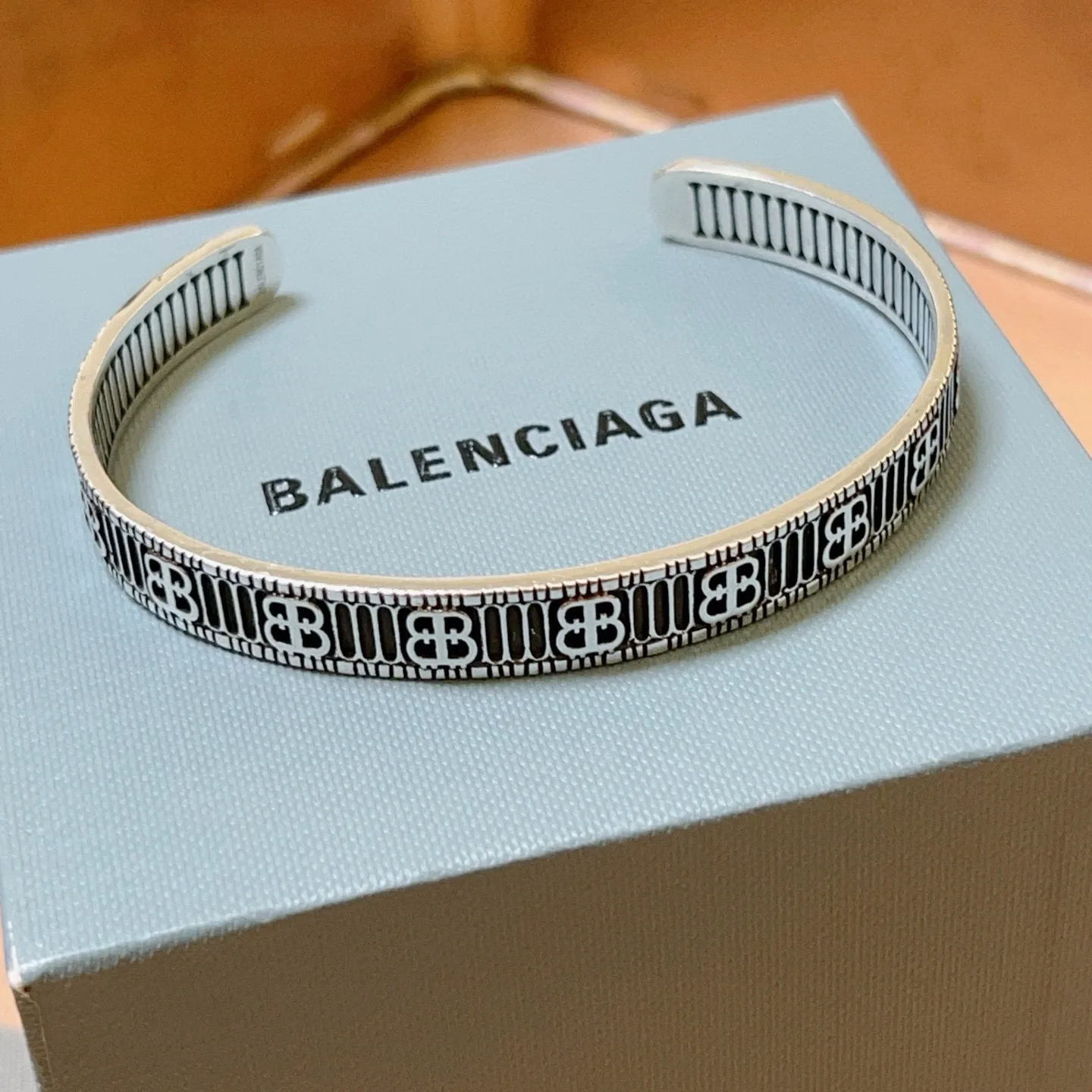 Bright Balenciaga Bracelet 4225