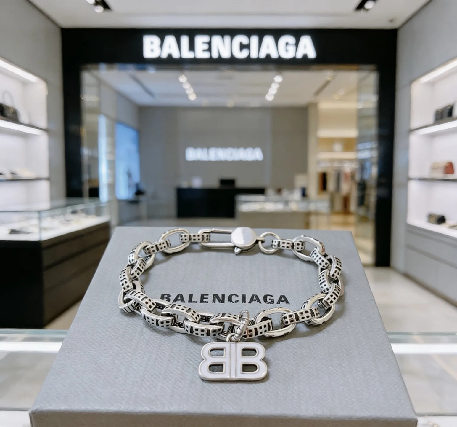 EyeCatching Balenciaga Bracelet 4222