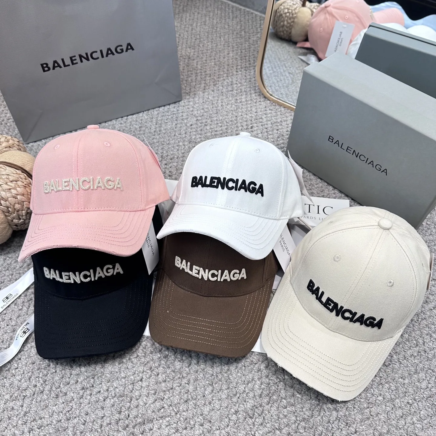 Balenciaga Hat DailyWear 4284